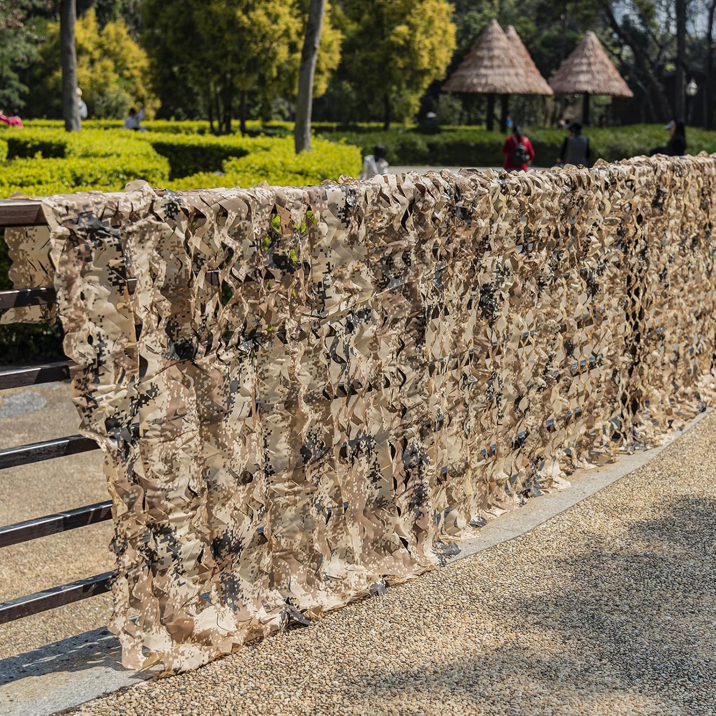 LOOGU Camo Netting, Leaf Cut, Camouflage Net Blinds Great for Sunshade Camping Shooting Hunting 1.5x20M=5x65.6ft